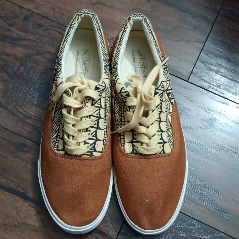 BUCKET FEET Men's Pindou  Canvas Lace Up  Sneakers - 13